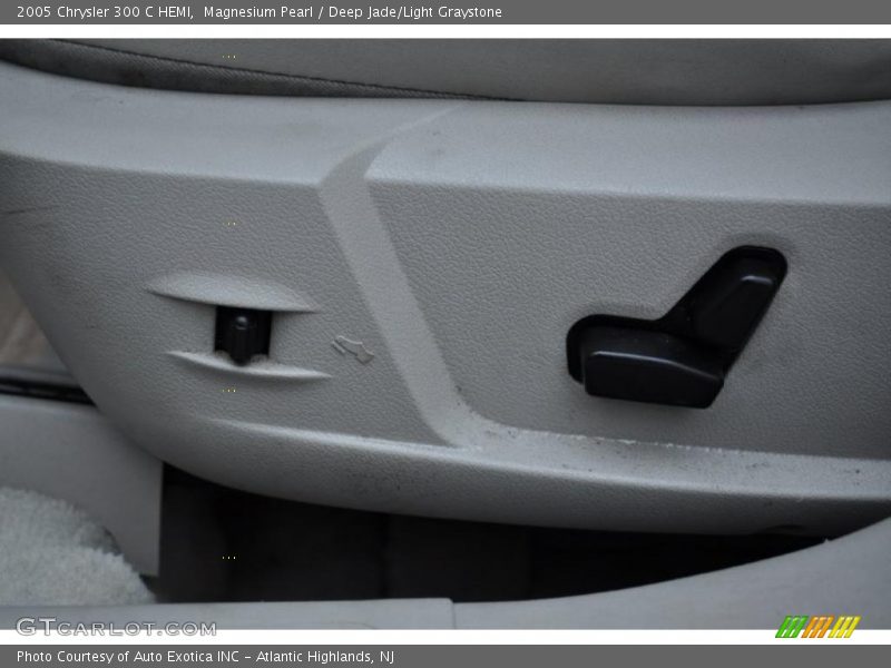 Magnesium Pearl / Deep Jade/Light Graystone 2005 Chrysler 300 C HEMI
