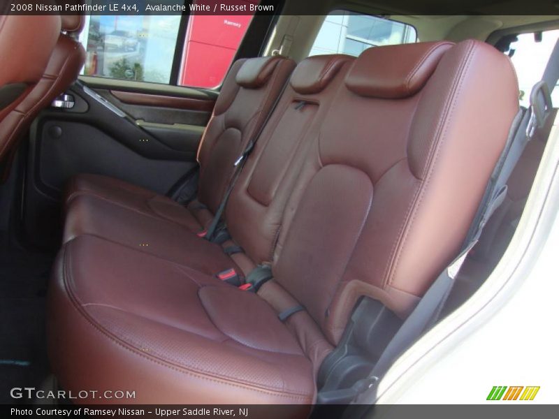 Avalanche White / Russet Brown 2008 Nissan Pathfinder LE 4x4