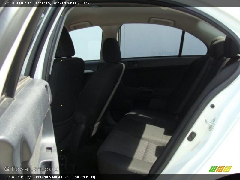 Wicked White / Black 2008 Mitsubishi Lancer ES
