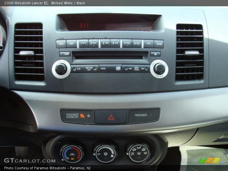 Wicked White / Black 2008 Mitsubishi Lancer ES