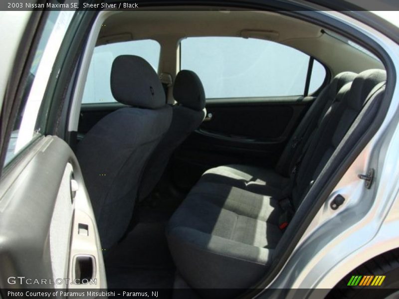 Sheer Silver / Black 2003 Nissan Maxima SE