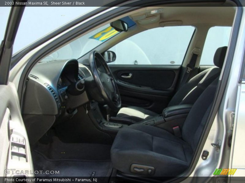 Sheer Silver / Black 2003 Nissan Maxima SE