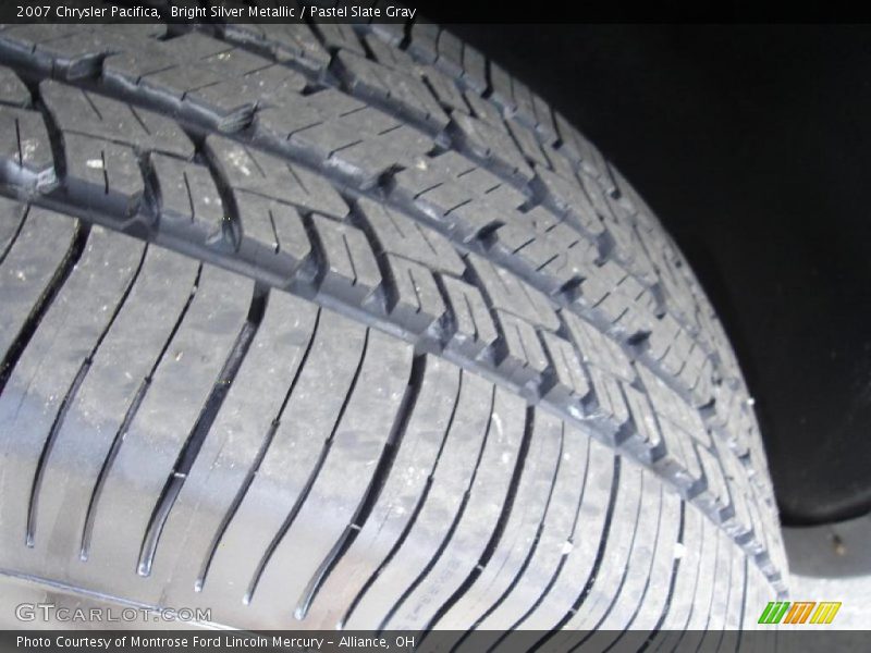 Bright Silver Metallic / Pastel Slate Gray 2007 Chrysler Pacifica