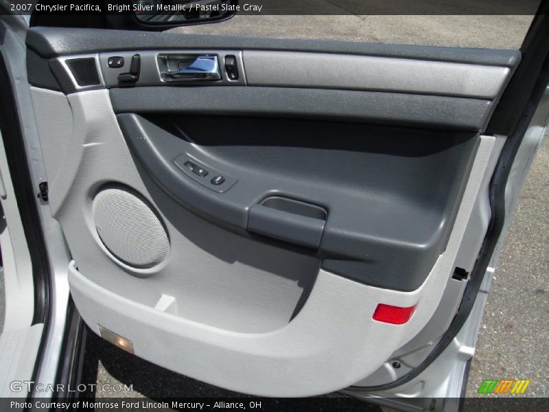 Bright Silver Metallic / Pastel Slate Gray 2007 Chrysler Pacifica