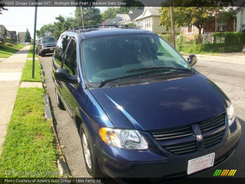 Midnight Blue Pearl / Medium Slate Gray 2005 Dodge Caravan SXT
