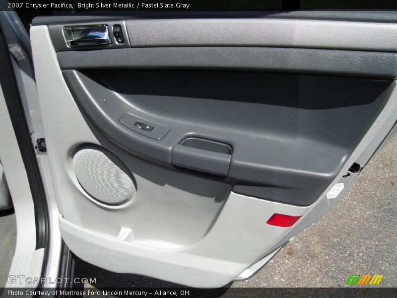 Bright Silver Metallic / Pastel Slate Gray 2007 Chrysler Pacifica