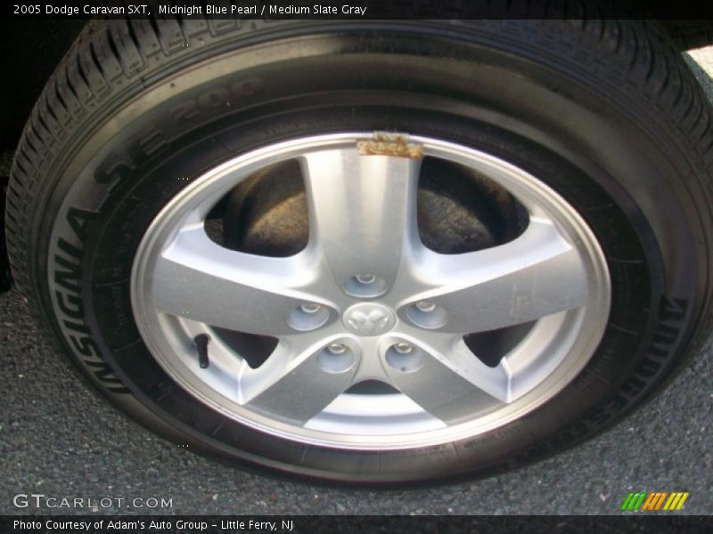 Midnight Blue Pearl / Medium Slate Gray 2005 Dodge Caravan SXT