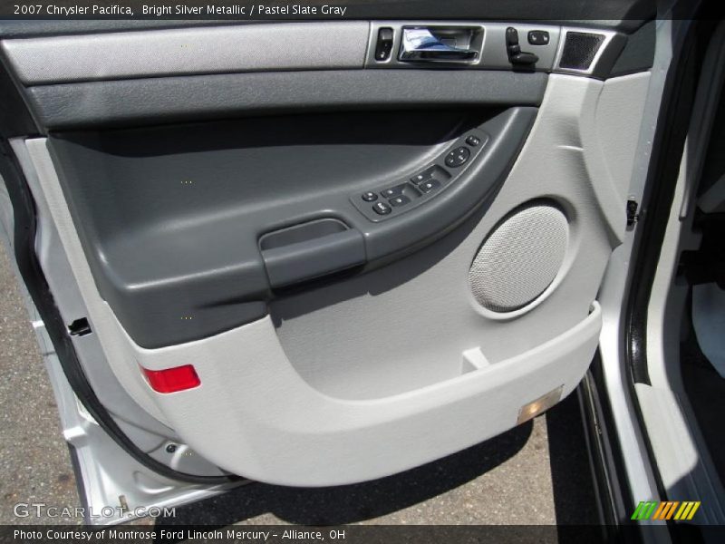 Bright Silver Metallic / Pastel Slate Gray 2007 Chrysler Pacifica