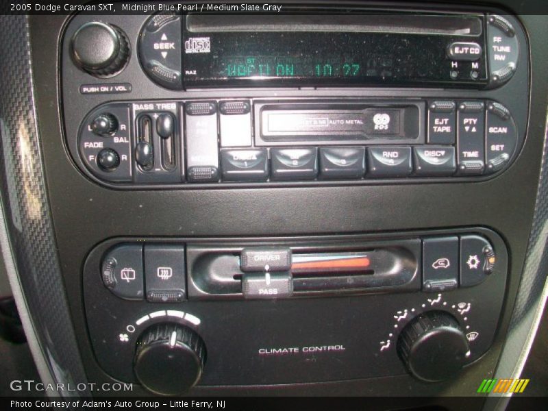Midnight Blue Pearl / Medium Slate Gray 2005 Dodge Caravan SXT