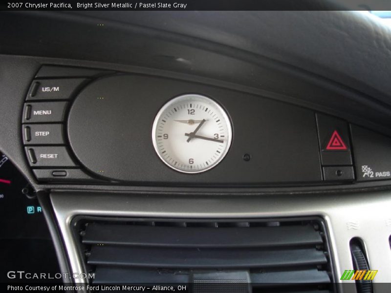 Bright Silver Metallic / Pastel Slate Gray 2007 Chrysler Pacifica