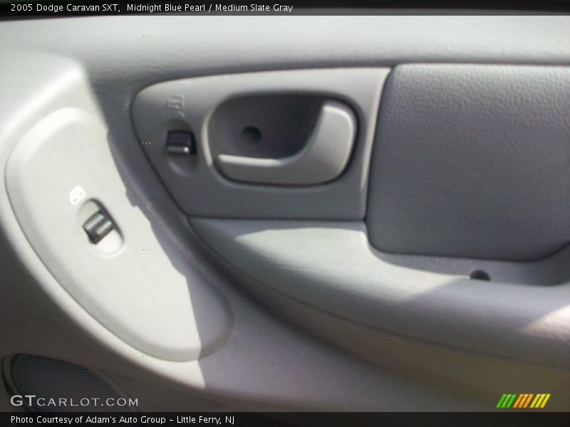 Midnight Blue Pearl / Medium Slate Gray 2005 Dodge Caravan SXT