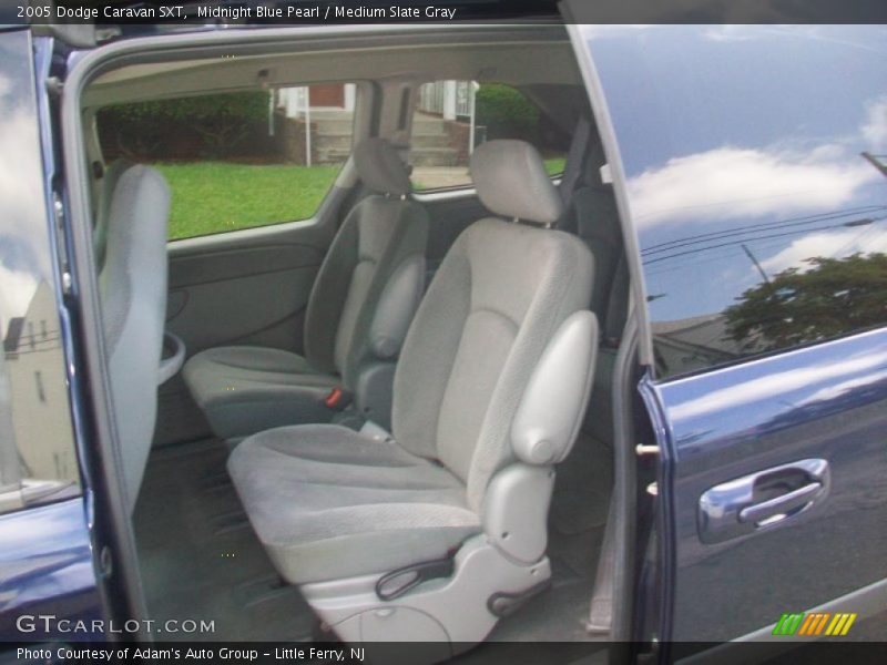 Midnight Blue Pearl / Medium Slate Gray 2005 Dodge Caravan SXT