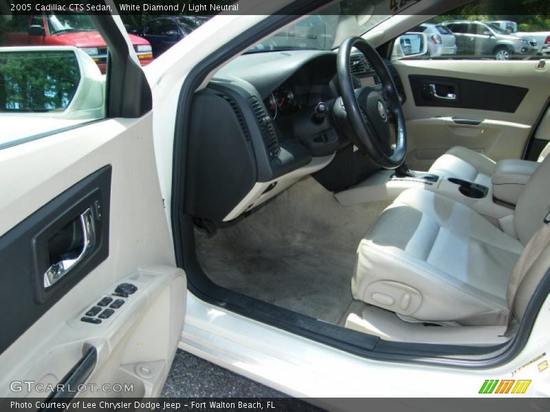White Diamond / Light Neutral 2005 Cadillac CTS Sedan