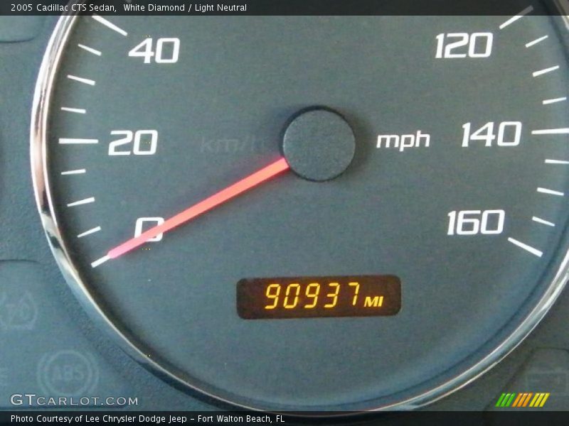 White Diamond / Light Neutral 2005 Cadillac CTS Sedan
