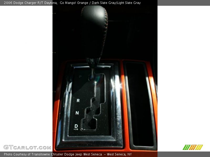 Go Mango! Orange / Dark Slate Gray/Light Slate Gray 2006 Dodge Charger R/T Daytona