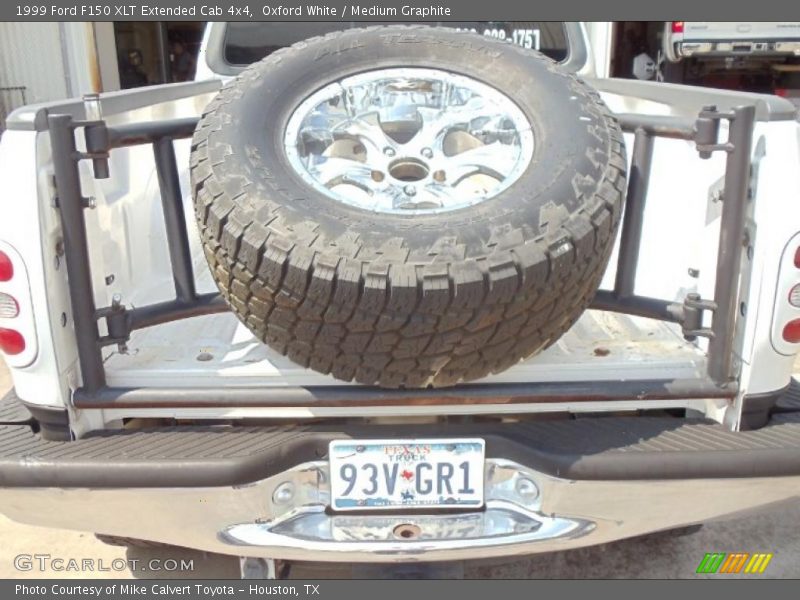 Oxford White / Medium Graphite 1999 Ford F150 XLT Extended Cab 4x4