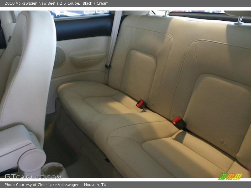 Black / Cream 2010 Volkswagen New Beetle 2.5 Coupe