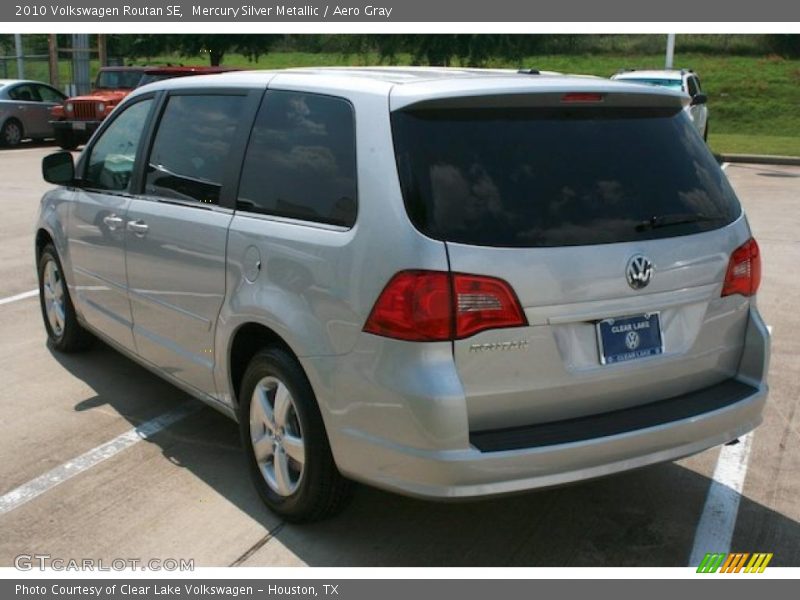 Mercury Silver Metallic / Aero Gray 2010 Volkswagen Routan SE