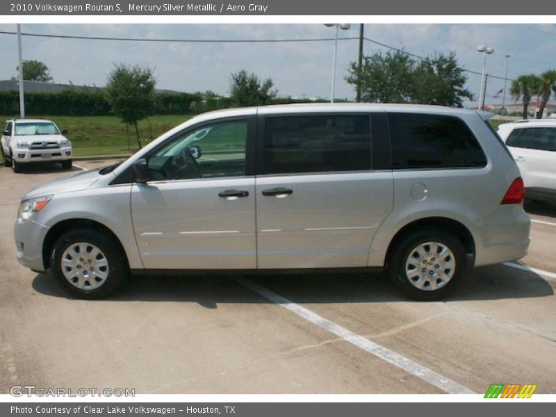 Mercury Silver Metallic / Aero Gray 2010 Volkswagen Routan S