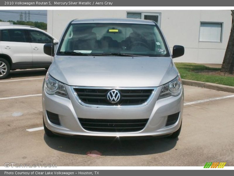 Mercury Silver Metallic / Aero Gray 2010 Volkswagen Routan S