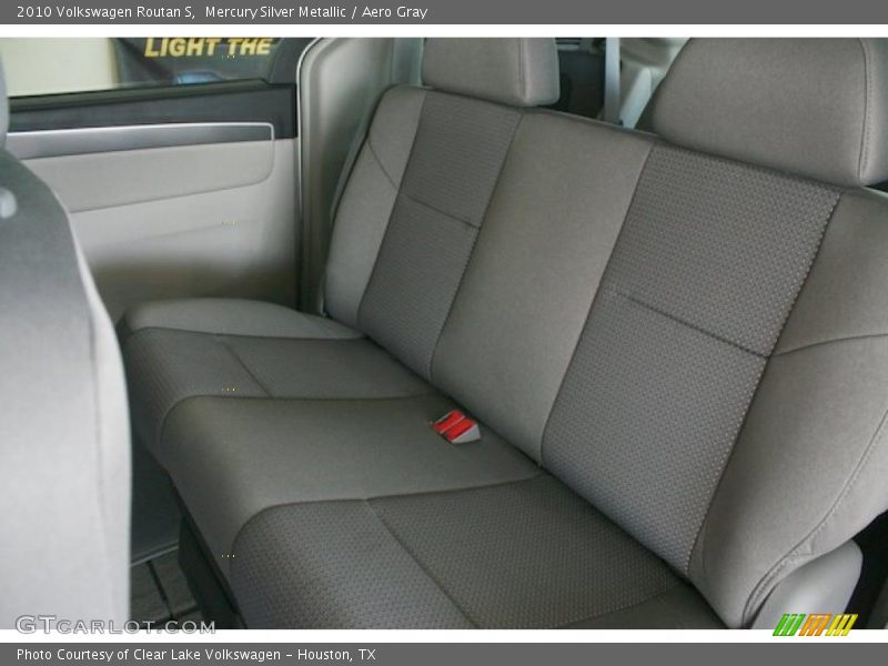 Mercury Silver Metallic / Aero Gray 2010 Volkswagen Routan S