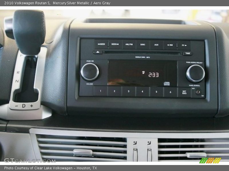 Mercury Silver Metallic / Aero Gray 2010 Volkswagen Routan S