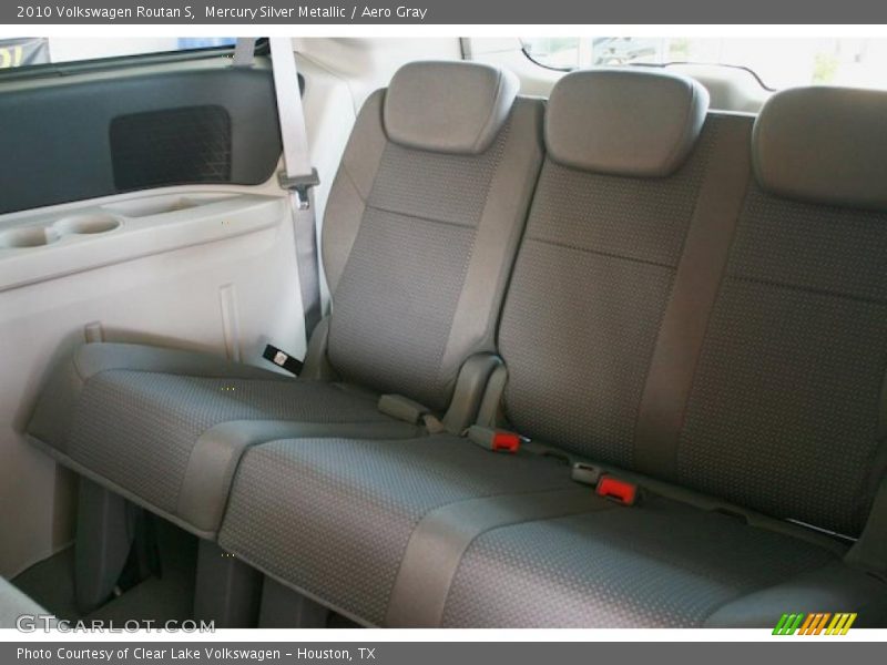Mercury Silver Metallic / Aero Gray 2010 Volkswagen Routan S