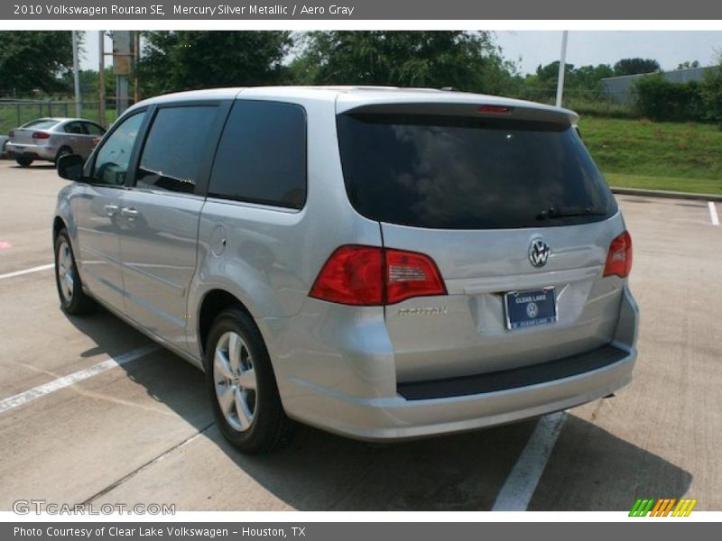 Mercury Silver Metallic / Aero Gray 2010 Volkswagen Routan SE