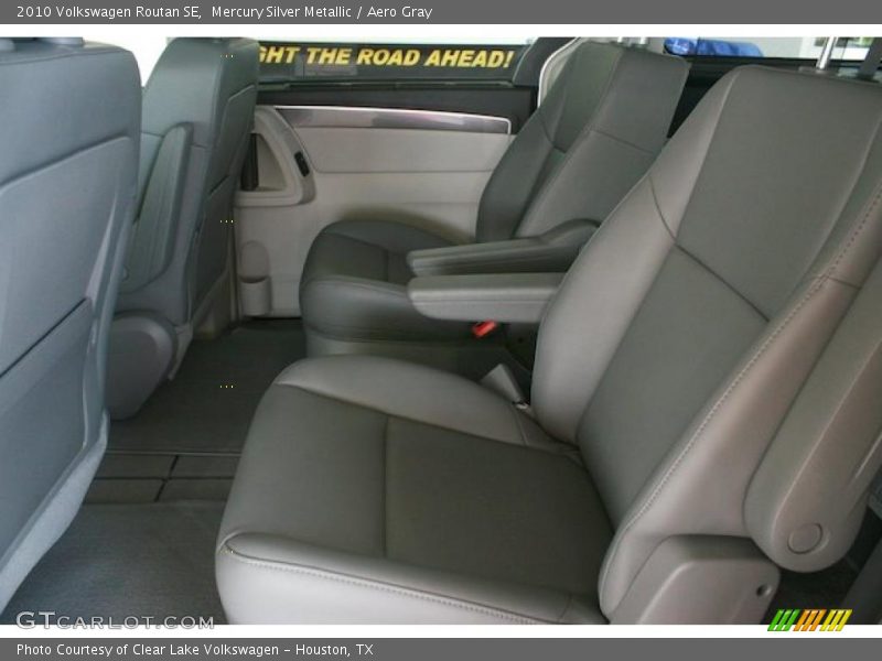 Mercury Silver Metallic / Aero Gray 2010 Volkswagen Routan SE