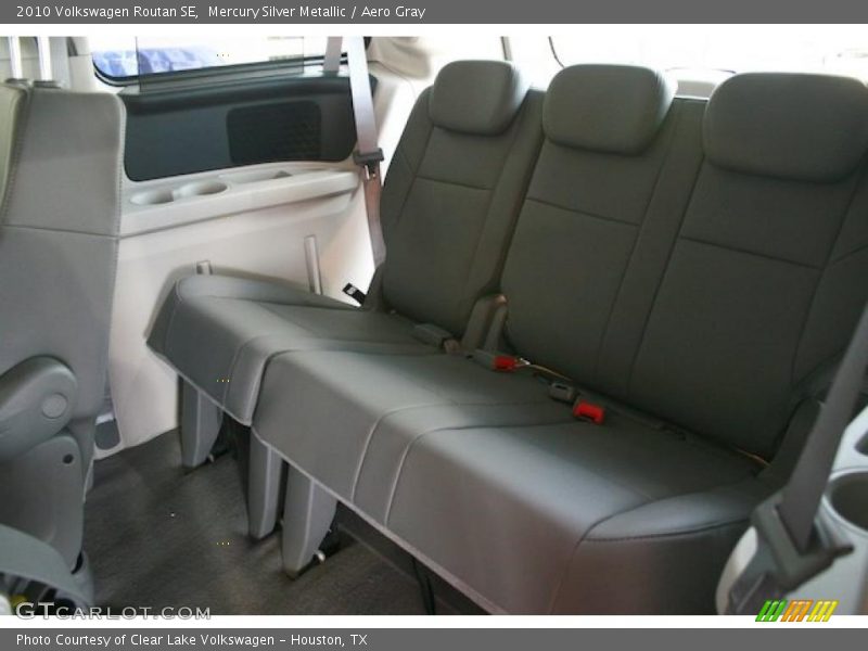 Mercury Silver Metallic / Aero Gray 2010 Volkswagen Routan SE