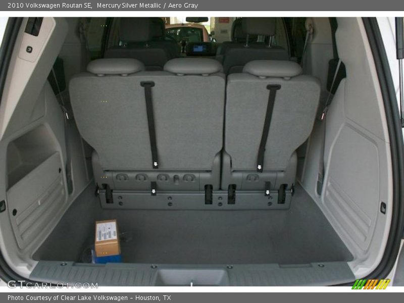 Mercury Silver Metallic / Aero Gray 2010 Volkswagen Routan SE