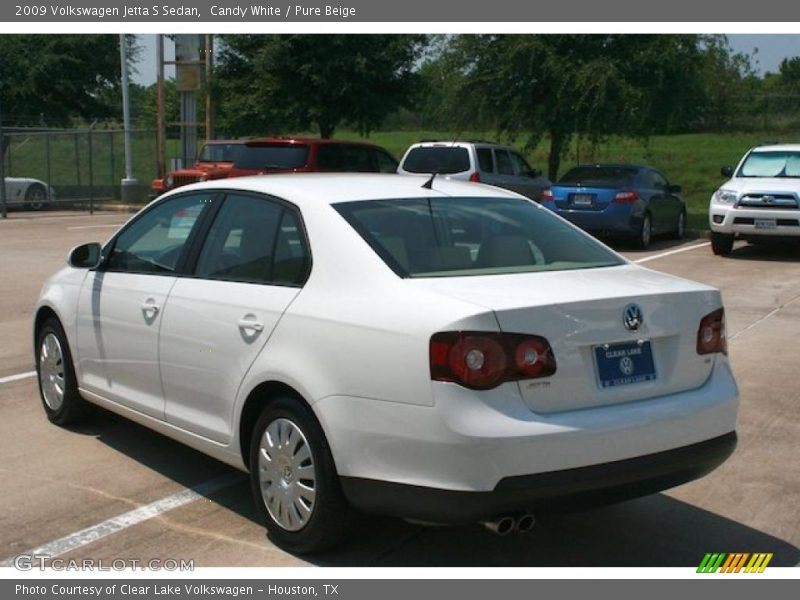 Candy White / Pure Beige 2009 Volkswagen Jetta S Sedan