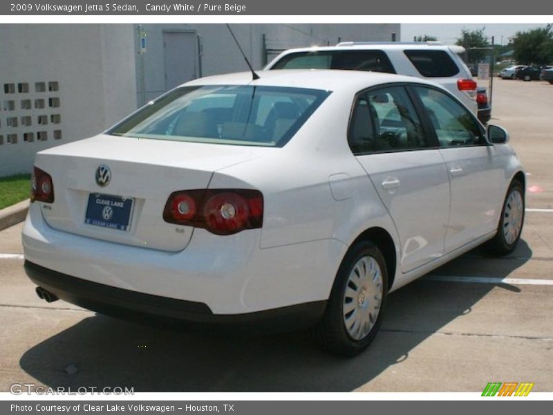 Candy White / Pure Beige 2009 Volkswagen Jetta S Sedan