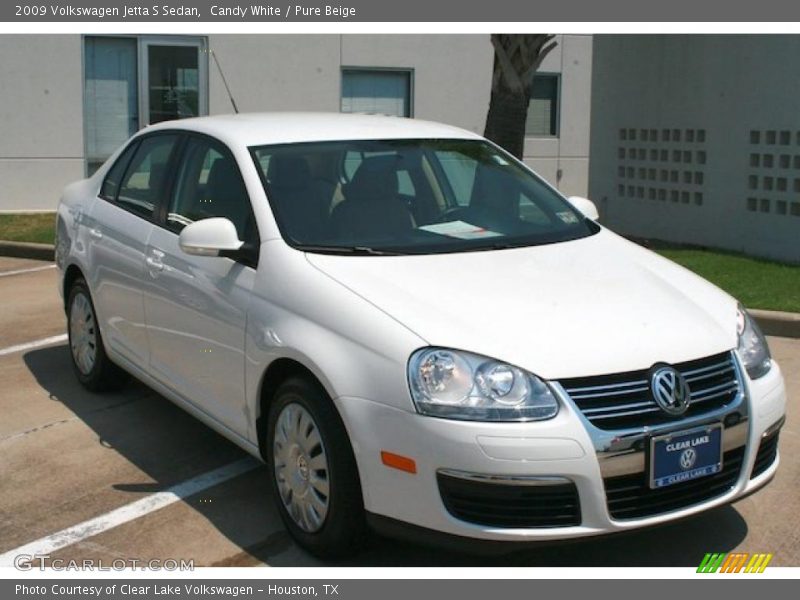 Candy White / Pure Beige 2009 Volkswagen Jetta S Sedan