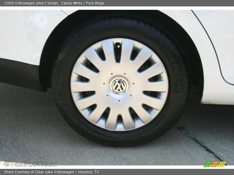 Candy White / Pure Beige 2009 Volkswagen Jetta S Sedan