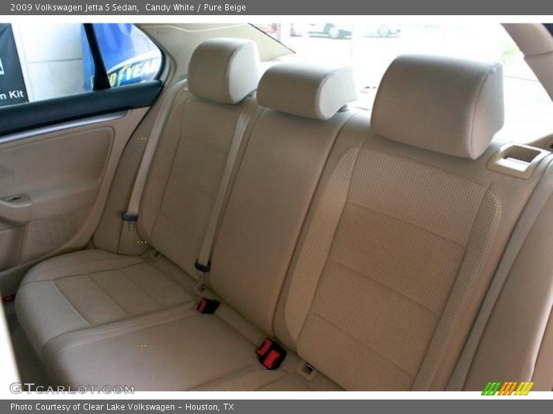 Candy White / Pure Beige 2009 Volkswagen Jetta S Sedan