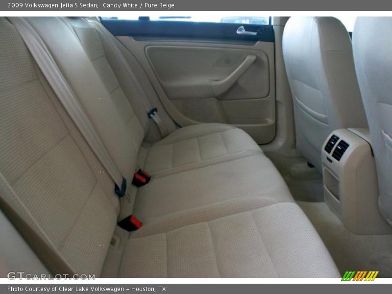 Candy White / Pure Beige 2009 Volkswagen Jetta S Sedan