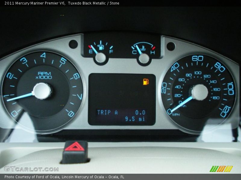 Tuxedo Black Metallic / Stone 2011 Mercury Mariner Premier V6