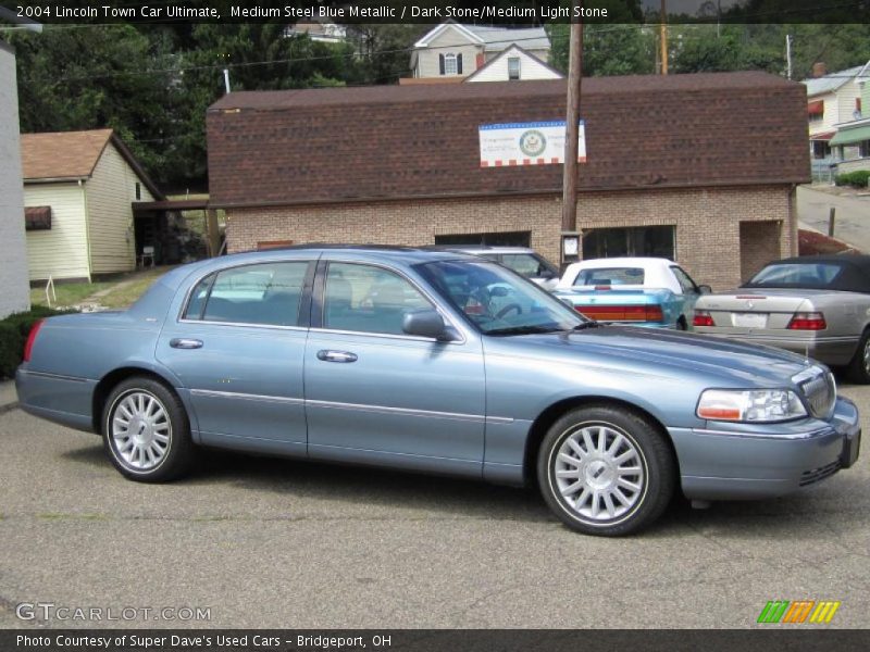 Medium Steel Blue Metallic / Dark Stone/Medium Light Stone 2004 Lincoln Town Car Ultimate