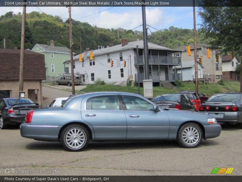 Medium Steel Blue Metallic / Dark Stone/Medium Light Stone 2004 Lincoln Town Car Ultimate