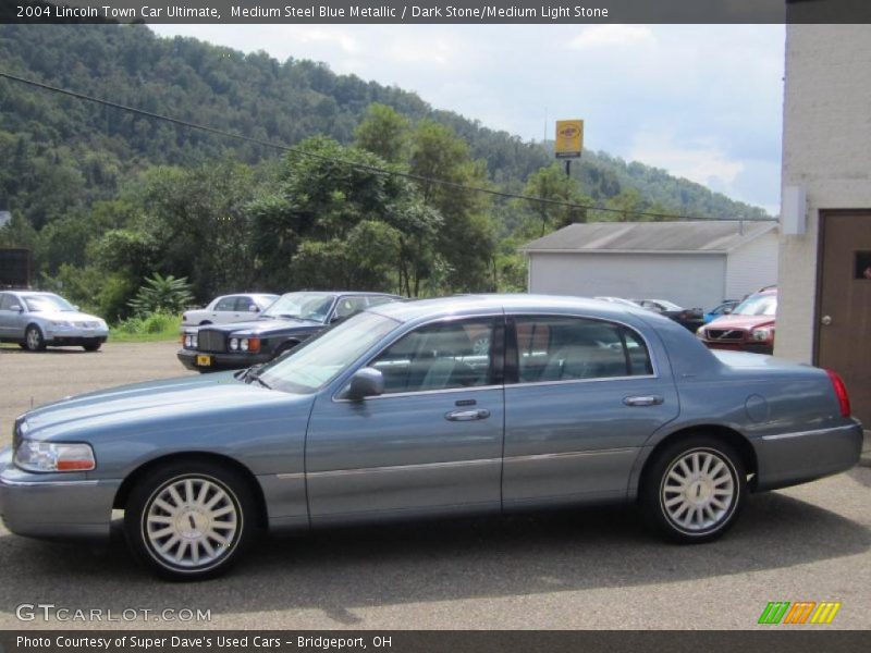 Medium Steel Blue Metallic / Dark Stone/Medium Light Stone 2004 Lincoln Town Car Ultimate