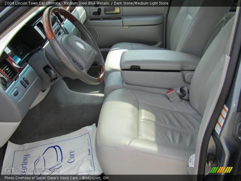 Medium Steel Blue Metallic / Dark Stone/Medium Light Stone 2004 Lincoln Town Car Ultimate