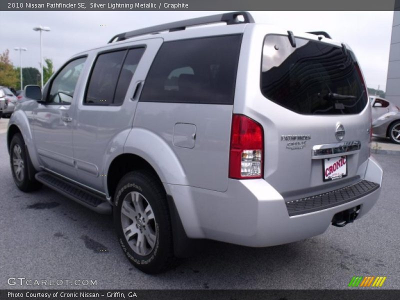 Silver Lightning Metallic / Graphite 2010 Nissan Pathfinder SE
