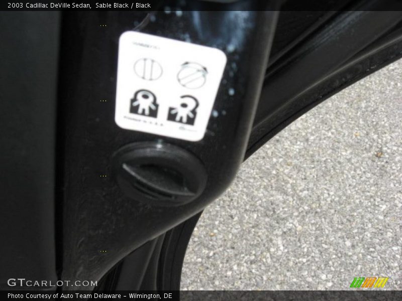 Sable Black / Black 2003 Cadillac DeVille Sedan