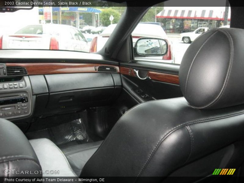 Sable Black / Black 2003 Cadillac DeVille Sedan