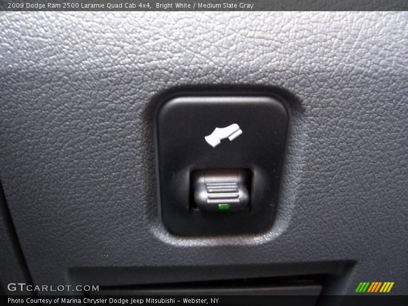 Bright White / Medium Slate Gray 2009 Dodge Ram 2500 Laramie Quad Cab 4x4
