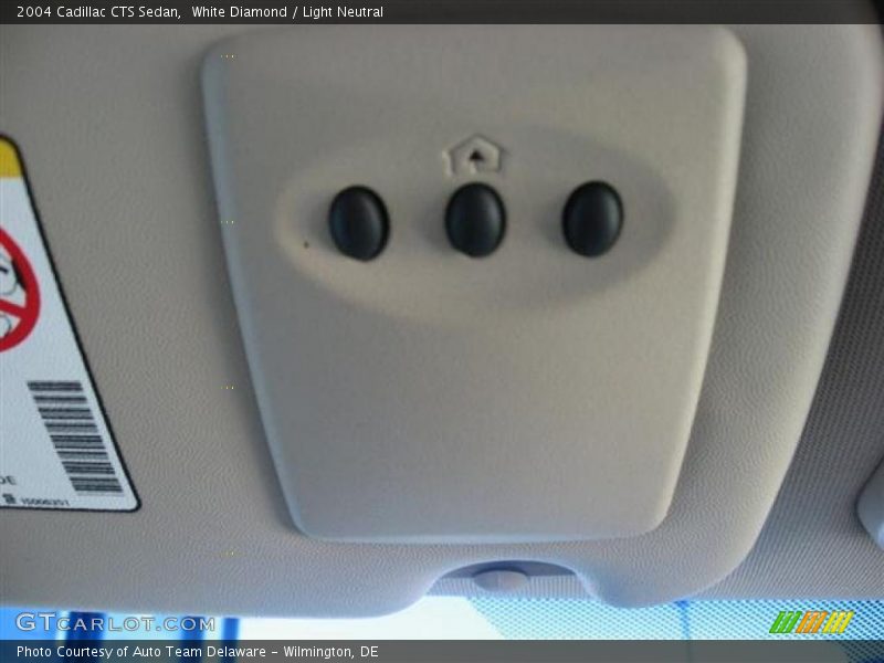 White Diamond / Light Neutral 2004 Cadillac CTS Sedan