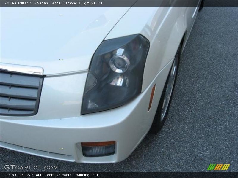 White Diamond / Light Neutral 2004 Cadillac CTS Sedan