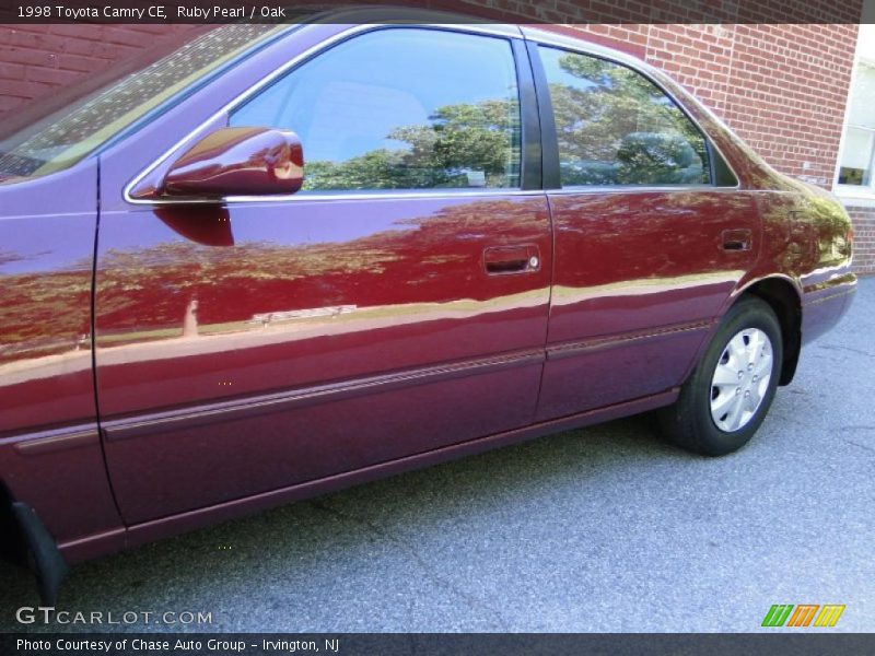 Ruby Pearl / Oak 1998 Toyota Camry CE