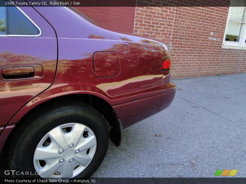 Ruby Pearl / Oak 1998 Toyota Camry CE